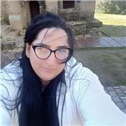 Tengo mucha paciencia y me encanta los niños,trabajo con niños pequeños porq son un amor ,puedo enseñarles formas educativas